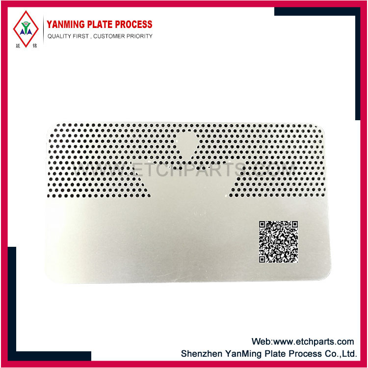 Почему металлические визитки набирают популярность среди профессионалов?